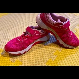 Snickers girl ASICS gt-1000